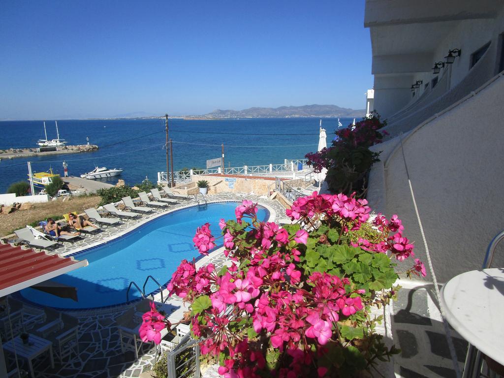 The Milos Megalochori  Exterior photo